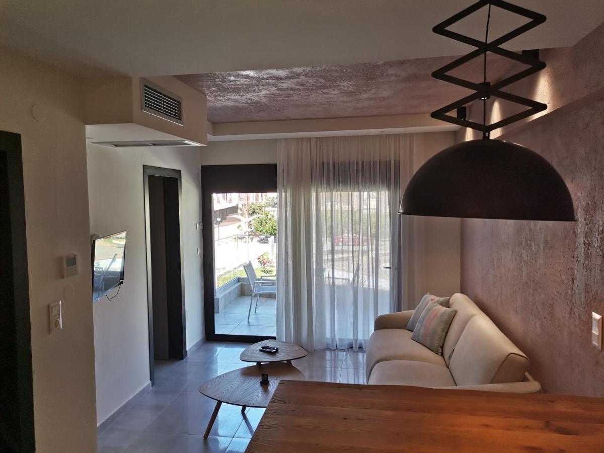 Thetis Boutique Apartments Neos Marmaras Exterior photo